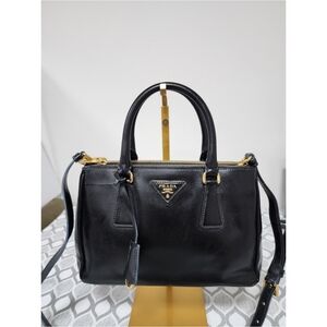 Prada Saffiano Patent Leather Galleria Double Zip Small Tote Black